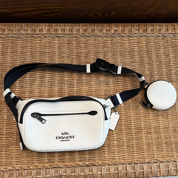 Coach Belt Bag - NWOT - Picture 1 of 6